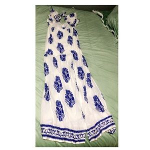 Maxi dress (white and blue)